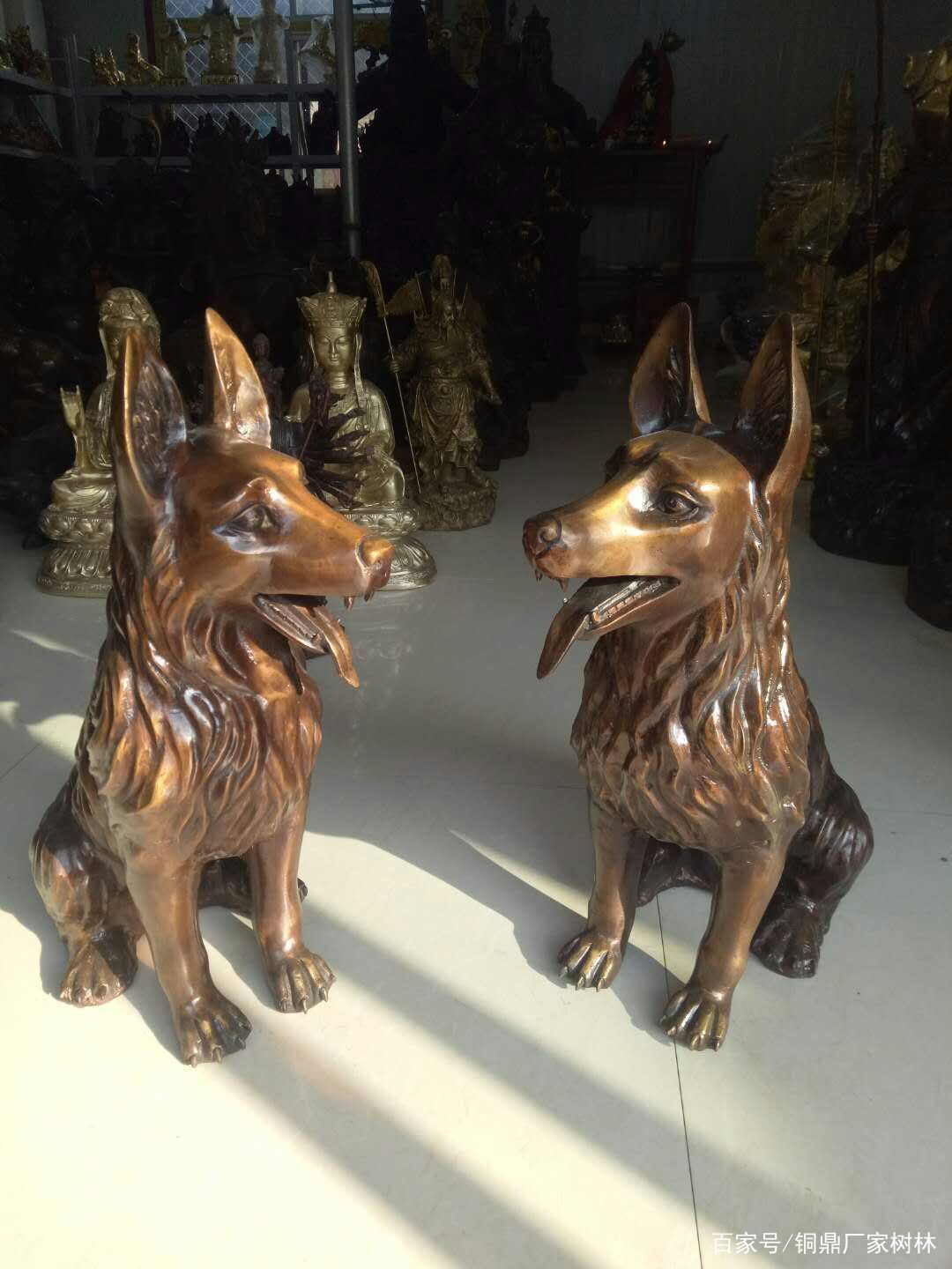 鑄銅大小號仿真狗雕塑 藝術與生活交融的室內外裝飾工藝品
